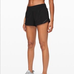 Lululemon athletica Hotty Hot HR Short 2.5”